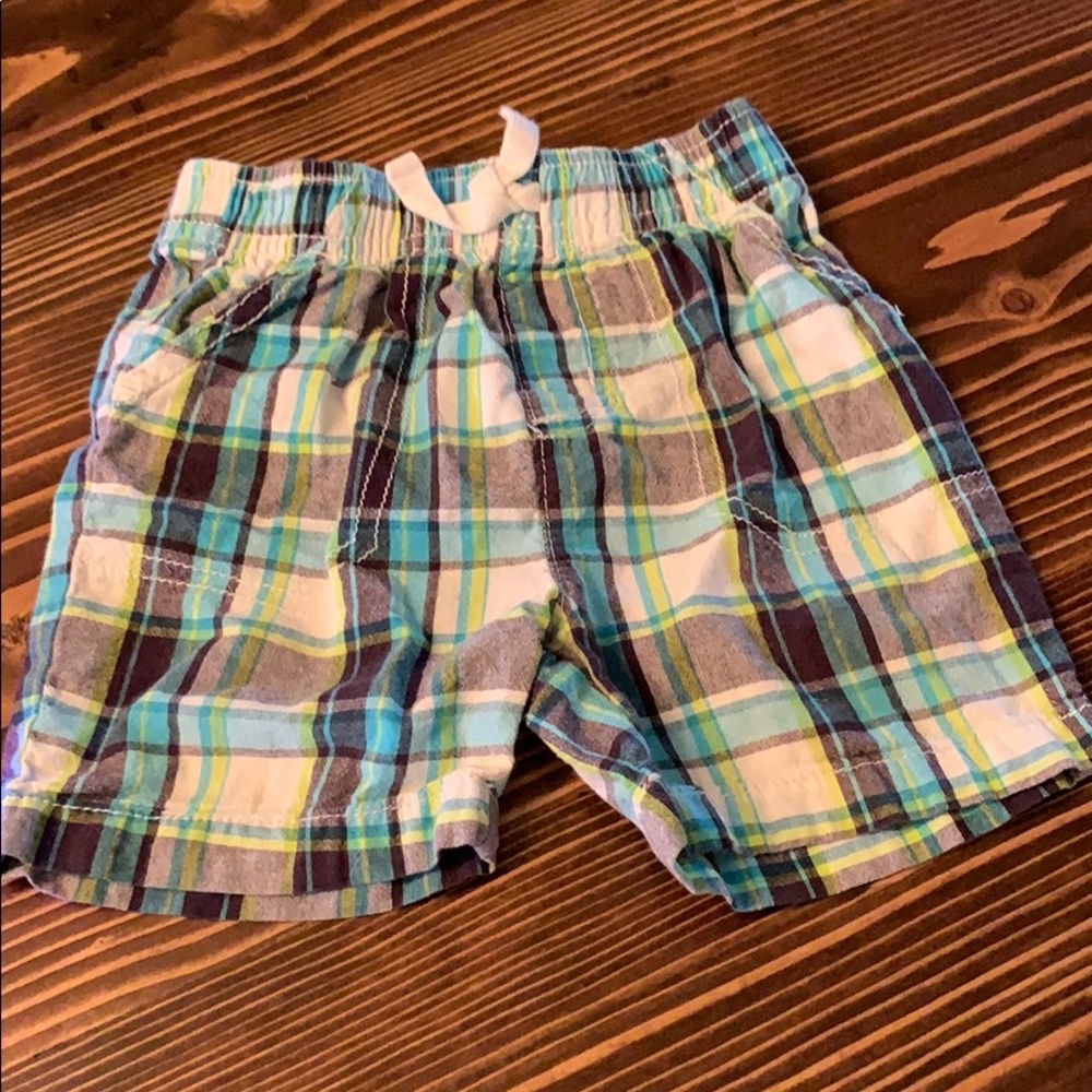 Jumping Bean Kids Plaid Shorts. 18M